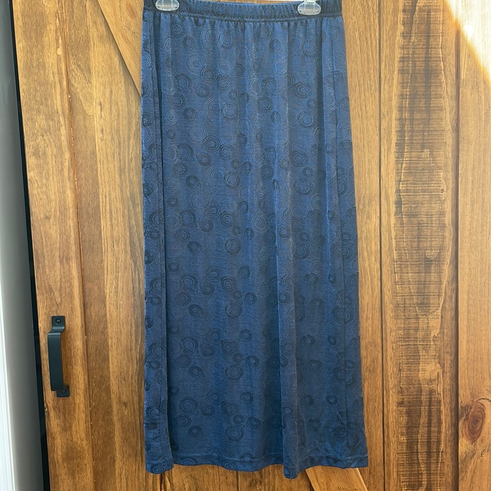 Kathy Ireland Plus spandex blend navy blue skirt